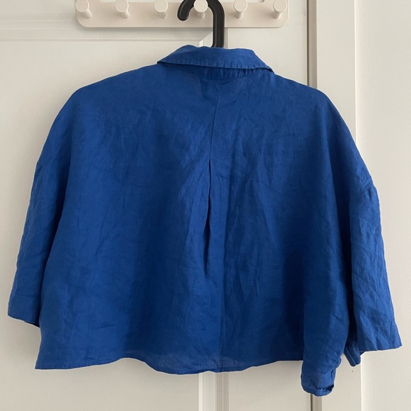 Cropped Blue button-up - Picture 2 of 2